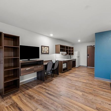Woodspring Suites Kansas City Airport Exteriör bild