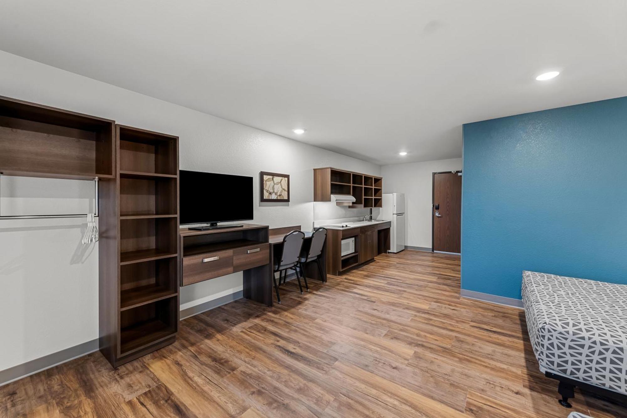 Woodspring Suites Kansas City Airport Exteriör bild