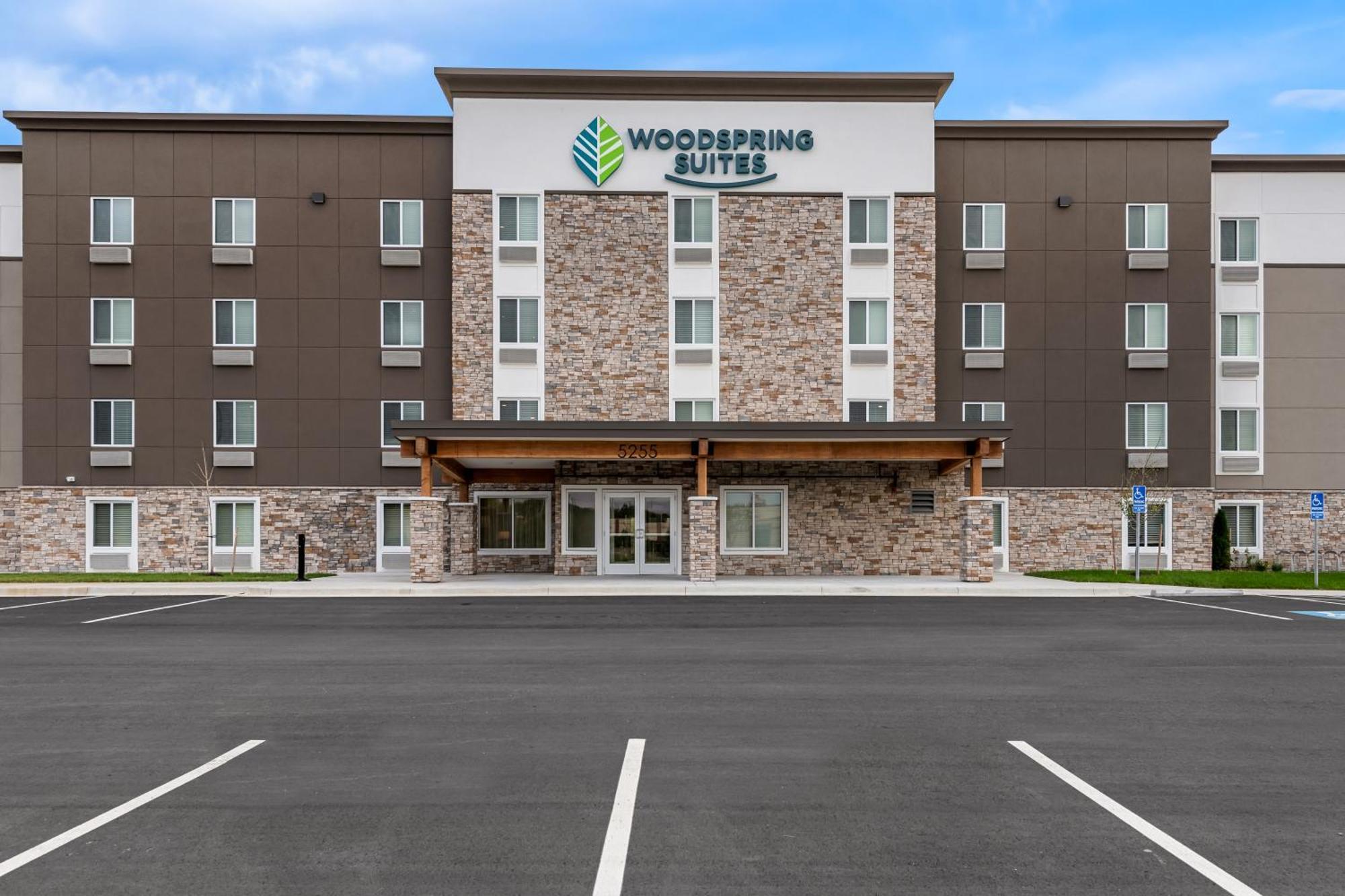 Woodspring Suites Kansas City Airport Exteriör bild