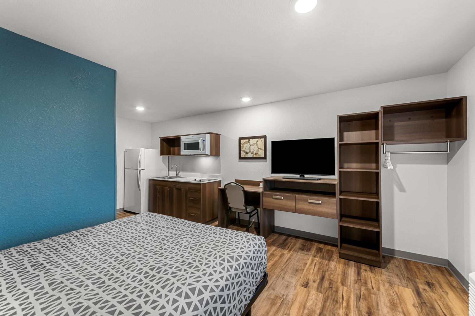 Woodspring Suites Kansas City Airport Exteriör bild