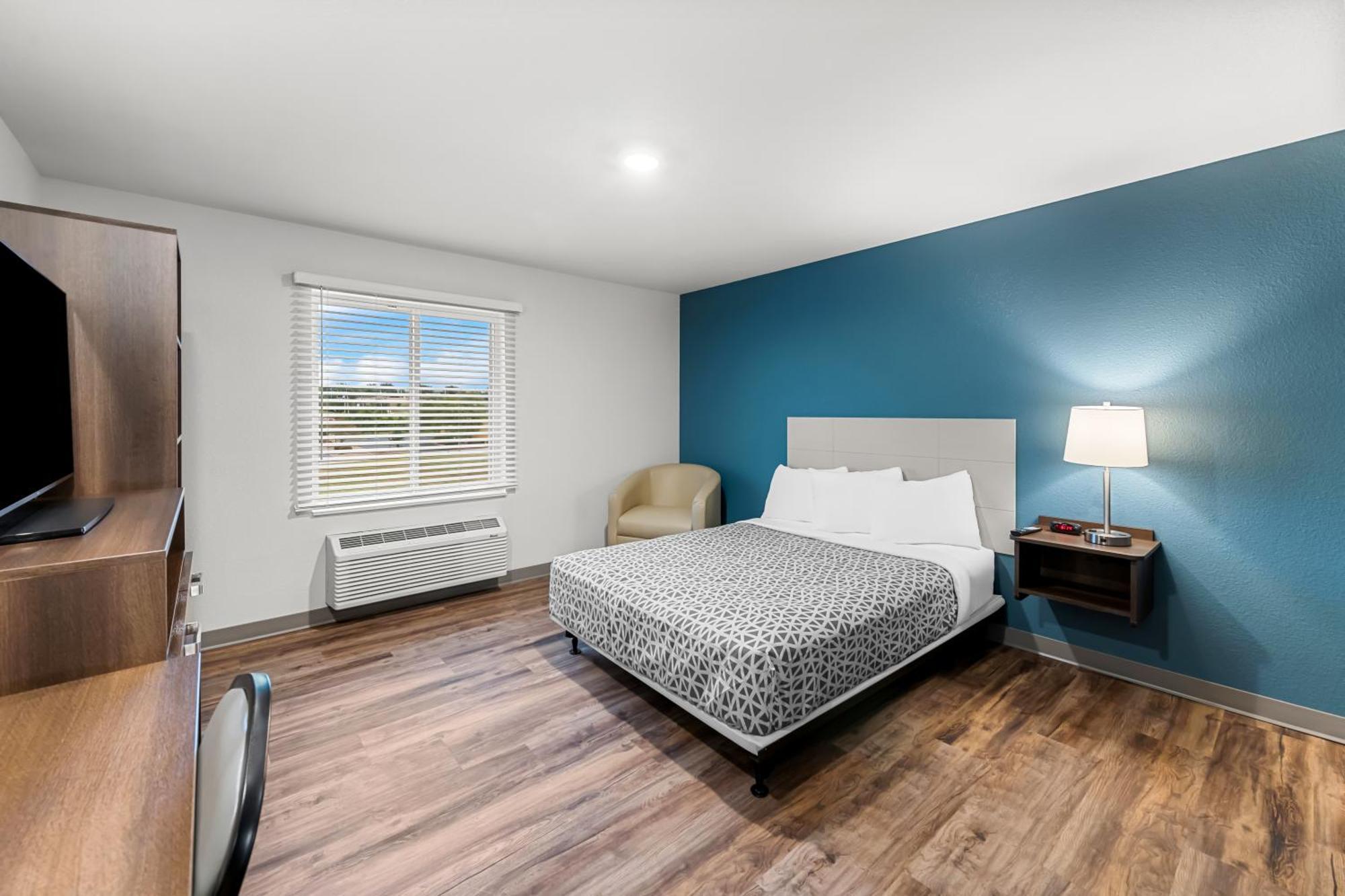 Woodspring Suites Kansas City Airport Exteriör bild